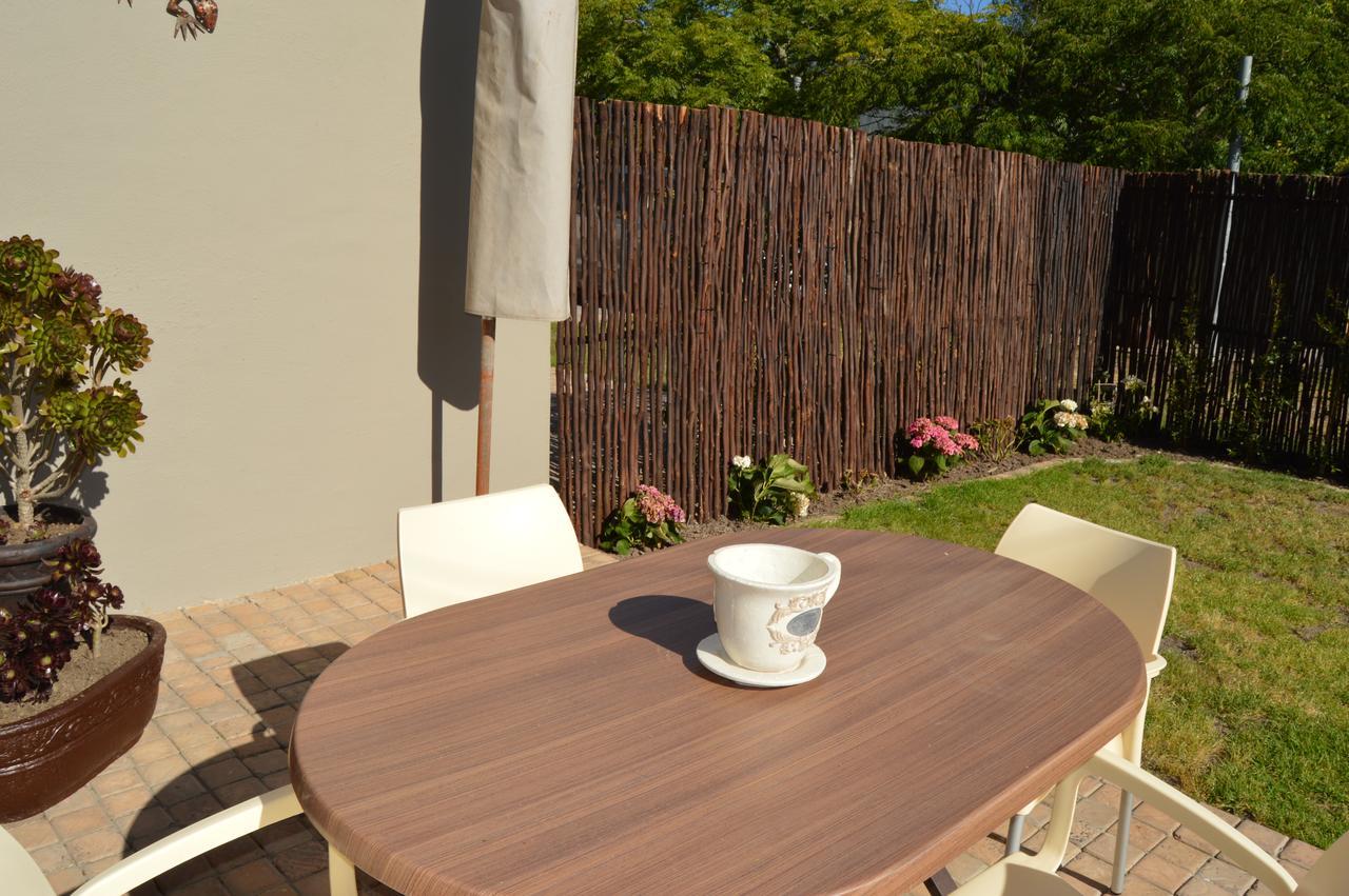 African Palm Cottage And Guesthouse Durbanville Exteriér fotografie