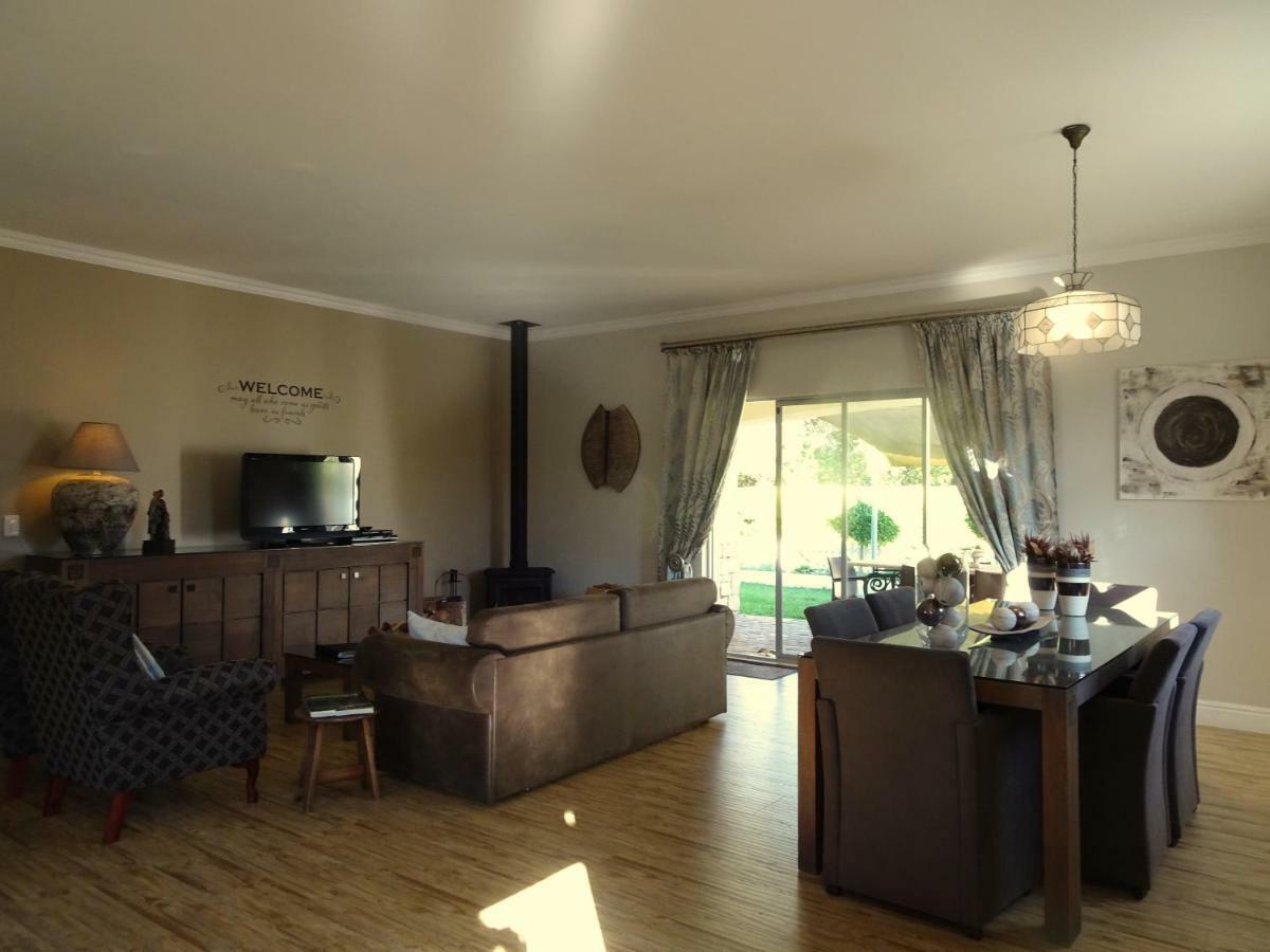 African Palm Cottage And Guesthouse Durbanville Exteriér fotografie